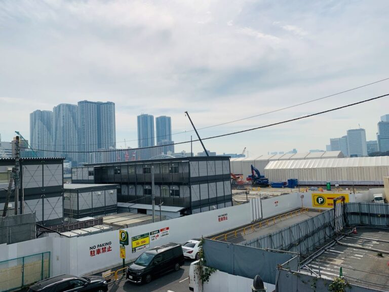 2026年最新。築地市場跡地の広大な再開発エリアを一望する