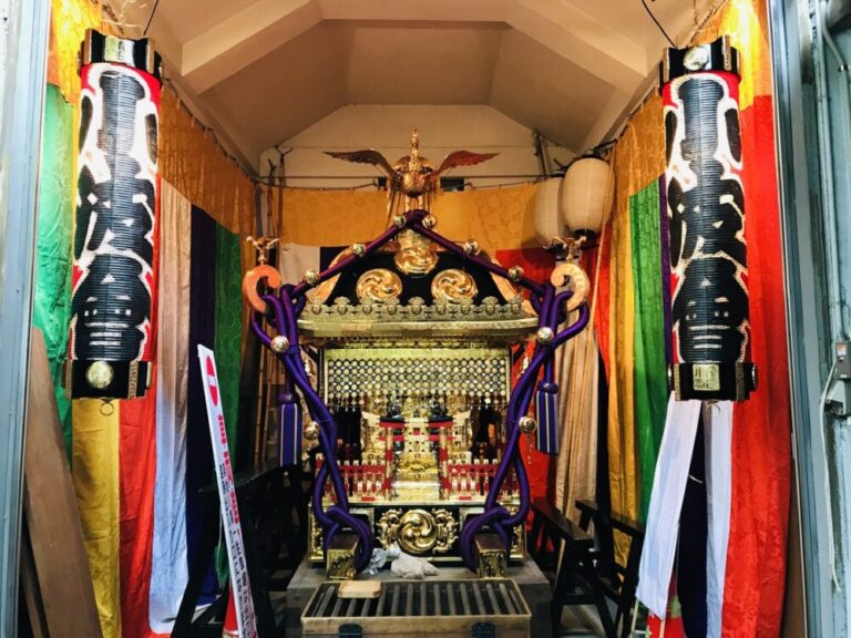 築地獅子祭りのお神輿